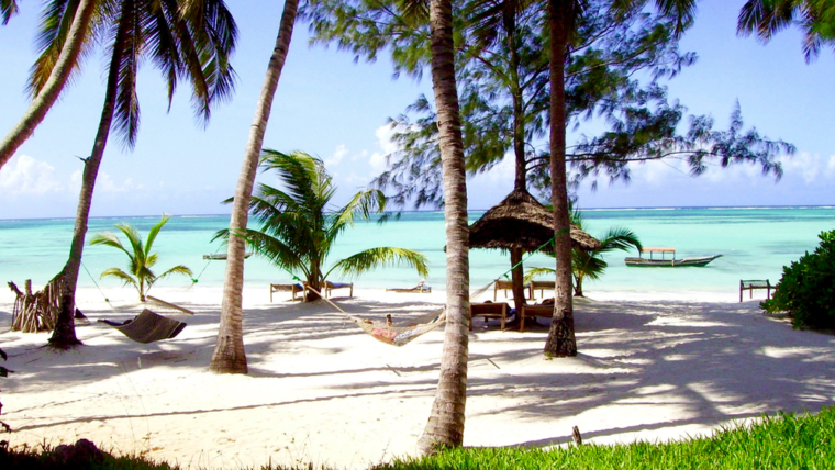 5 Days Zanzibar Holiday and Serengeti Safari